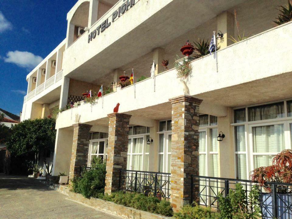 Sariza Spring Hotel Apikia  Exteriör bild