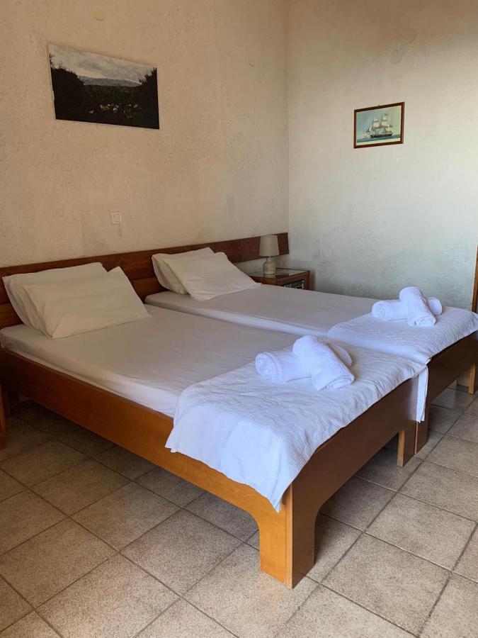 Sariza Spring Hotel Apikia  Exteriör bild